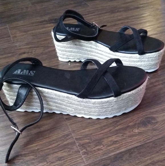 AMS Platform Sandals - Picture 1 of 5